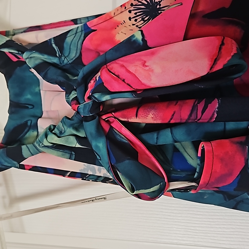 Tommy Bahama top - Picture 3 of 5